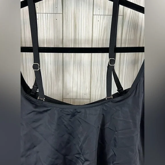 Aqua Eve Black Swimsuit - Picture 6 of 9